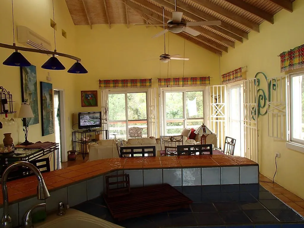 Guest house Pointe Dubique Bed And Breakfast Calibishie